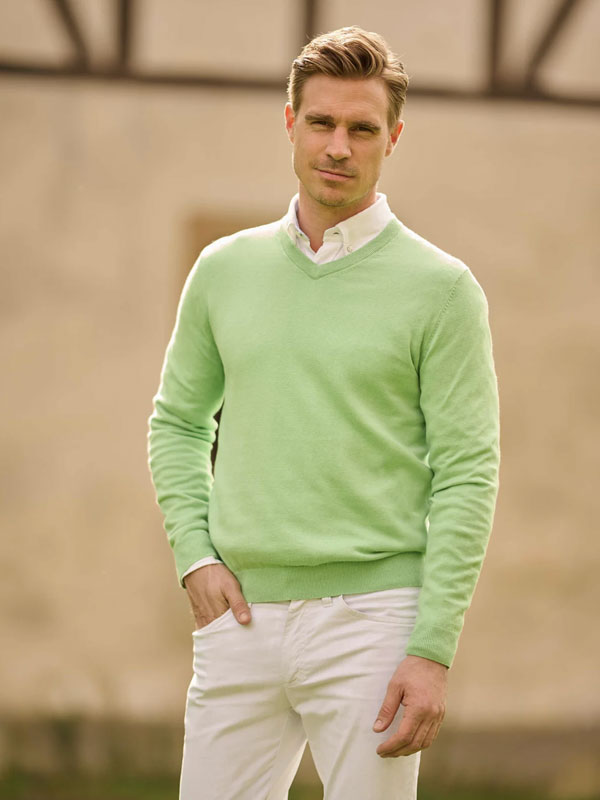 Pullover_Cotton_V_Neck__apple