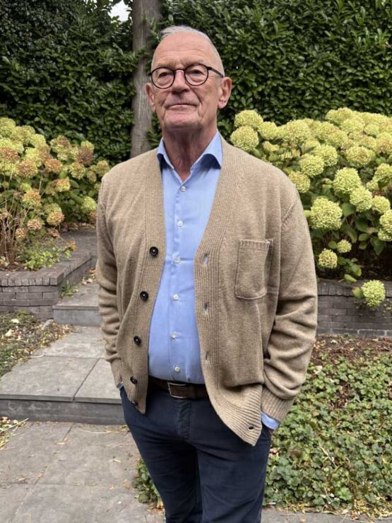Wollweste mit Knöpfen Beige – Bild 2