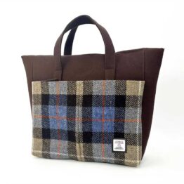 Harris Tweed Reisetasche im blau-braunen Karomuster