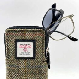 Doppelte Brillenhülle aus Harris Tweed in Country Green