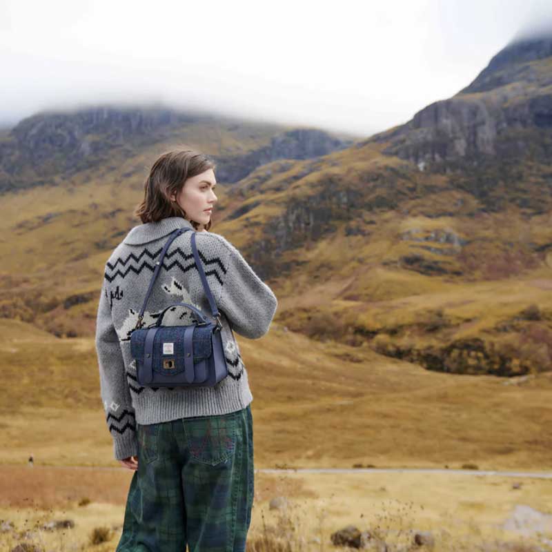Harris Tweed Clutch, The Leather Medium Satchel, Islander, Marine Check – Bild 7