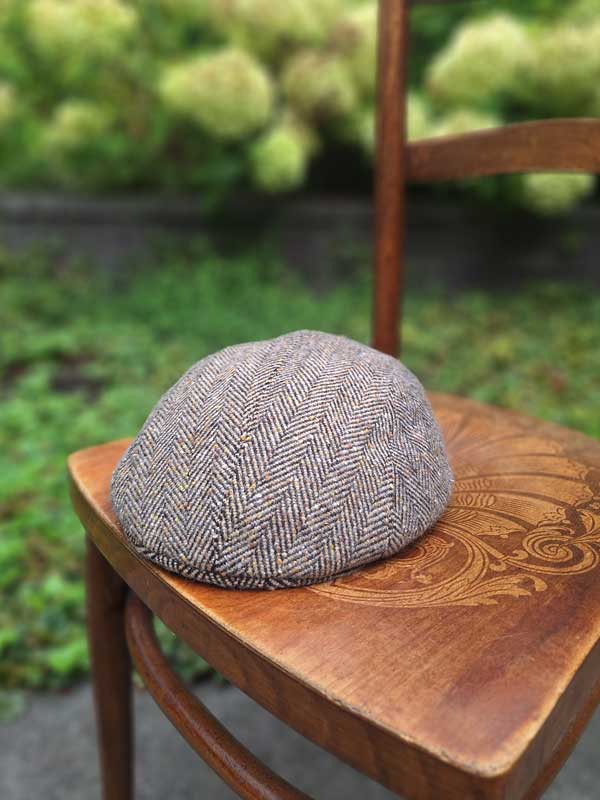 Tweed_Flat_Cap_Hemley_In_Sand